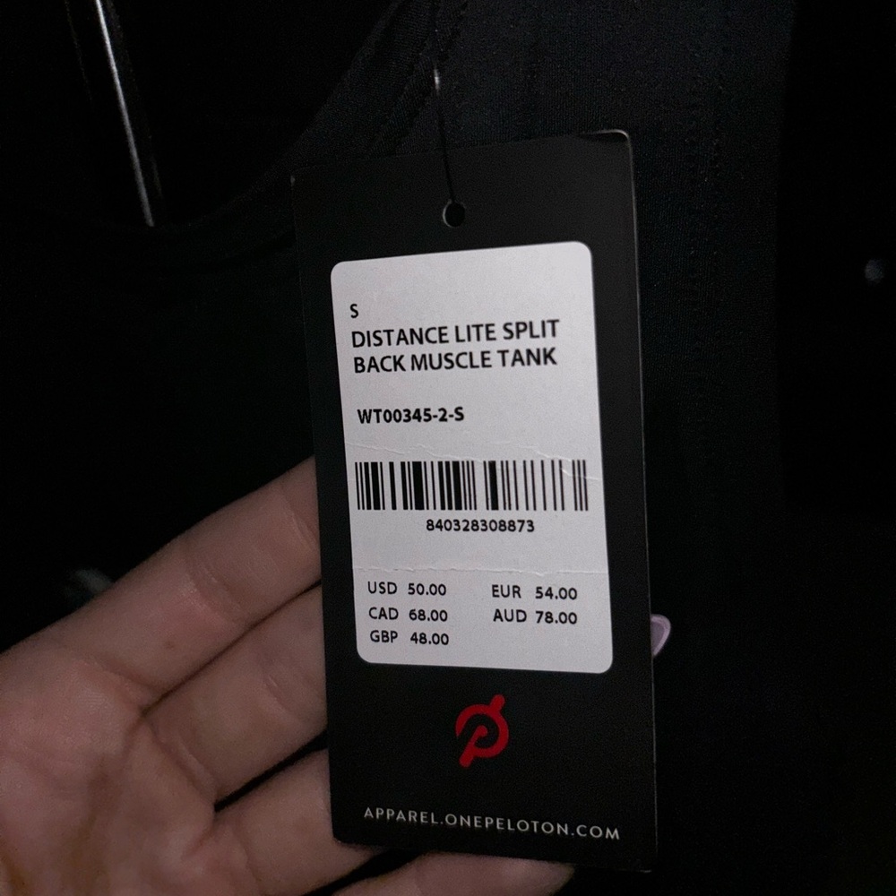 Peloton Distance Lite Split Back Muscle Tank - Picture 8 of 9